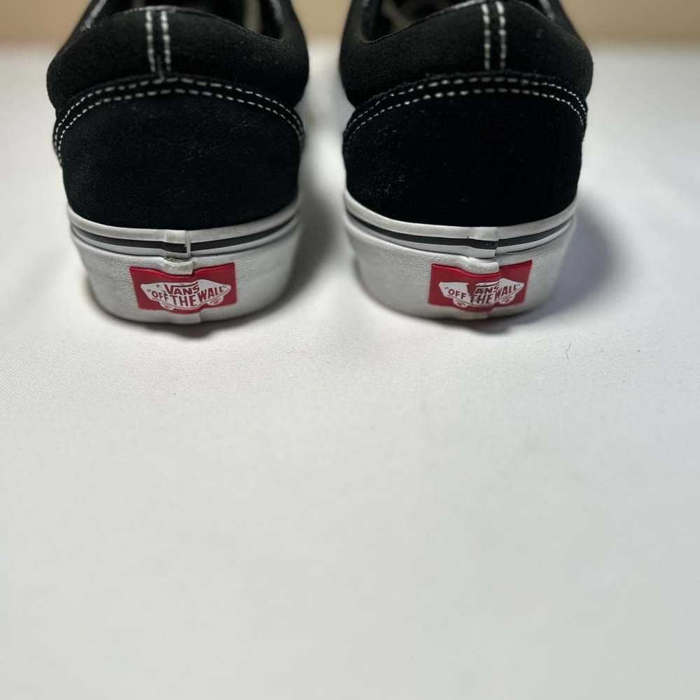 NWOT Vans Old Skool Black and White Classic Shoes Unisex Women’s 8.5 Men’s 7 - Picture 5 of 11